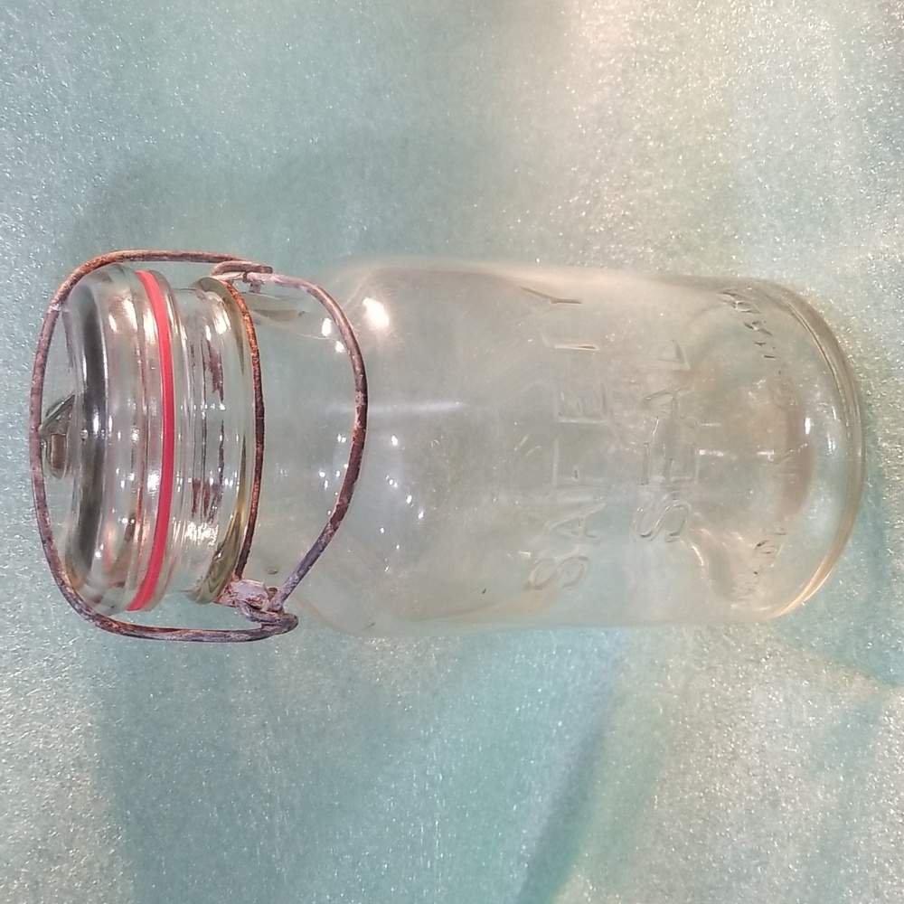 Wire Bail vintage mason jar GEM size quart jar Safety Seal made in Canada 1930's